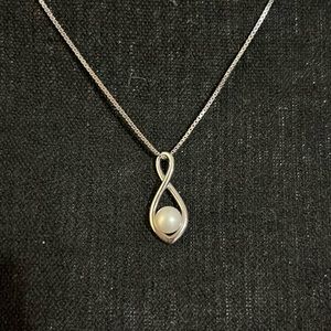 Blue Nile Cultured Pearl Twist Teardrop Pendant Sterling Silver (6.5mm) NO CHAIN